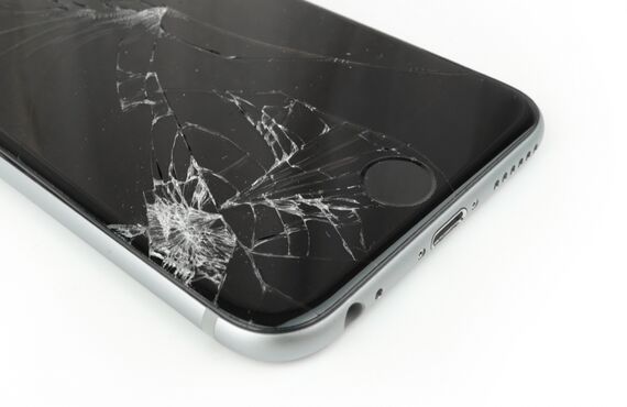 浦安地域最安のiPhone（アイフォン）修理/アイプリンス