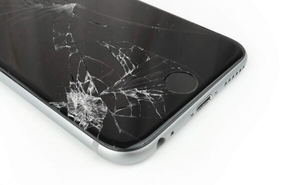 ドコモ、iphone7の電源が立ち上がらない時はまずは修理専門店！！！
